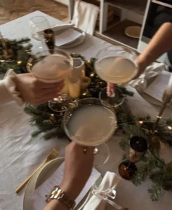 Friendsmas Dinner Party at Maven Hill Farm 10 49c9ee42ecc4b59c50c86366180be7ae92613b9a7eb96767ba76e5fae1bf3933 rimg w750 h920 dc685848 gmir